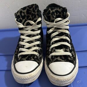 Converse Kids all star hi leopard love canvas high top trainers leopard Sz 4 VGC